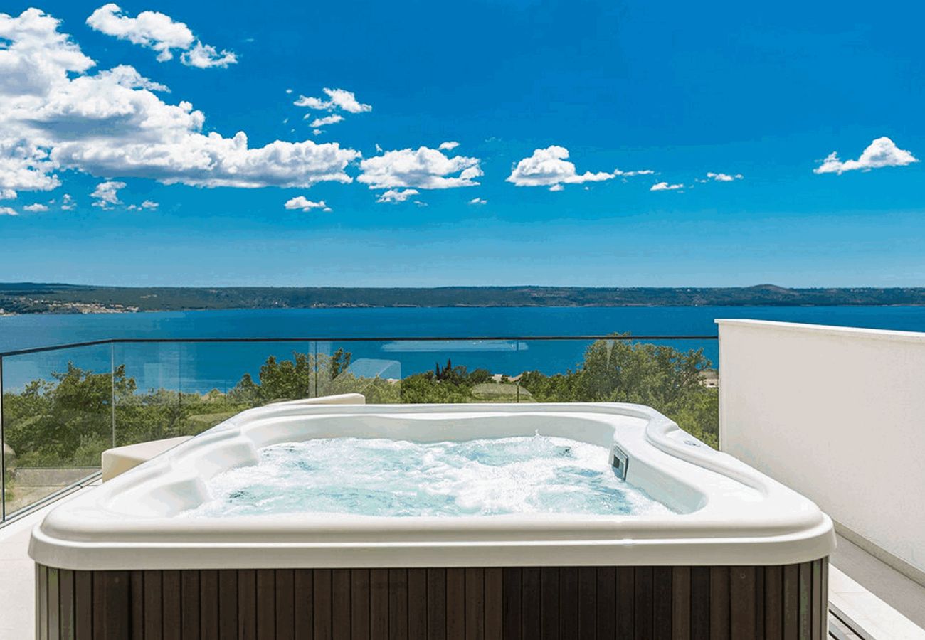 Villa in Maslenica - Villa Michelle with infinity pool