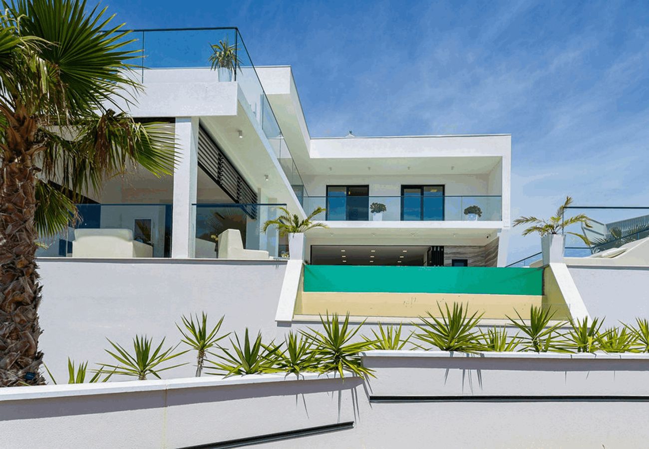 Villa in Maslenica - Villa Michelle with infinity pool