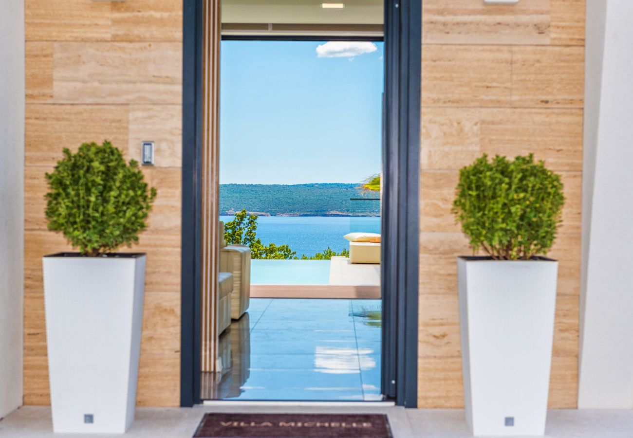 Villa in Maslenica - Villa Michelle with infinity pool