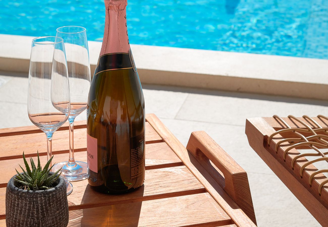 Villa in Sveta Nedjelja - Villa Bianca Hvar with a beautiful sea view