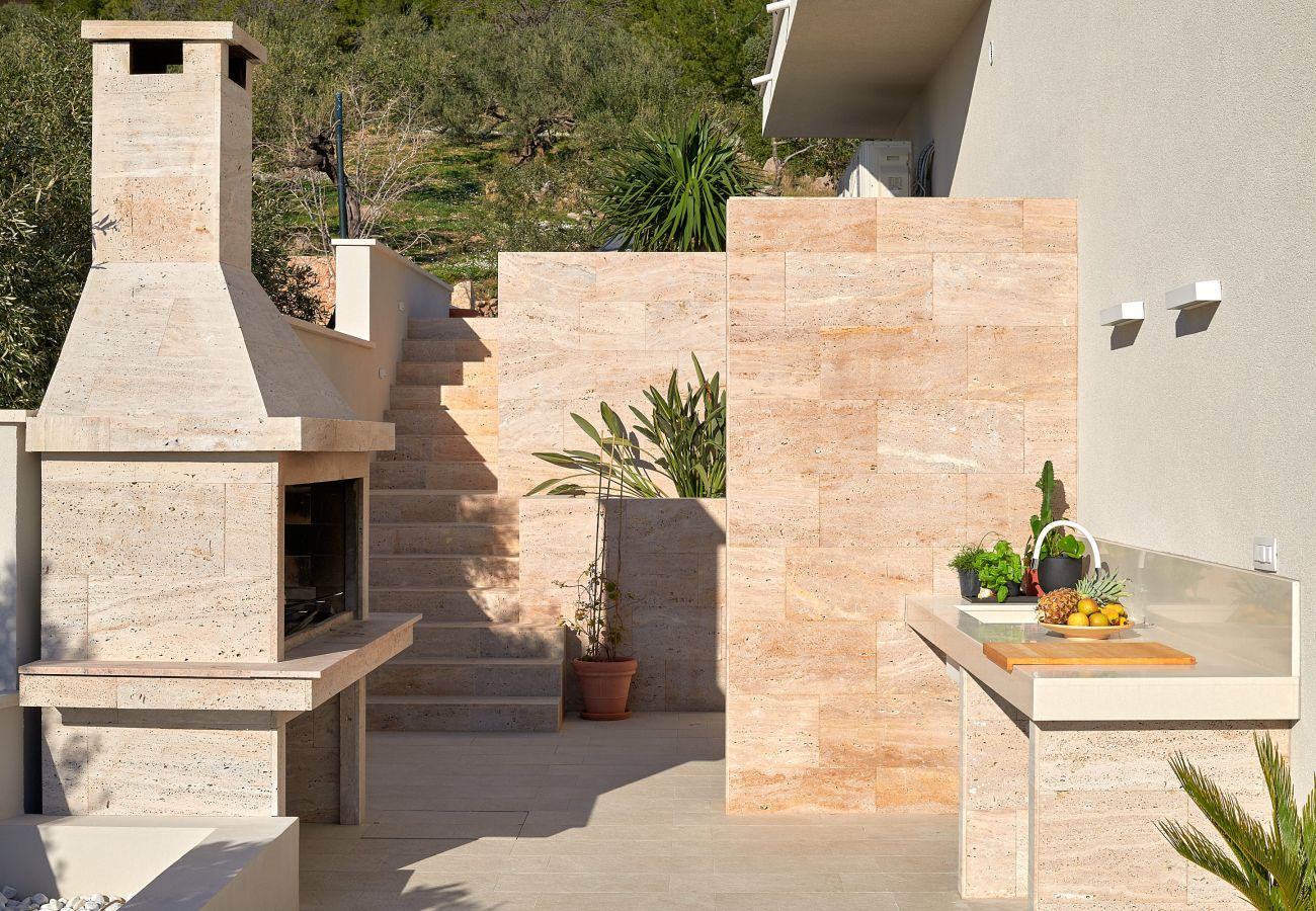 Villa in Sveta Nedjelja - Villa Bianca Hvar with a beautiful sea view