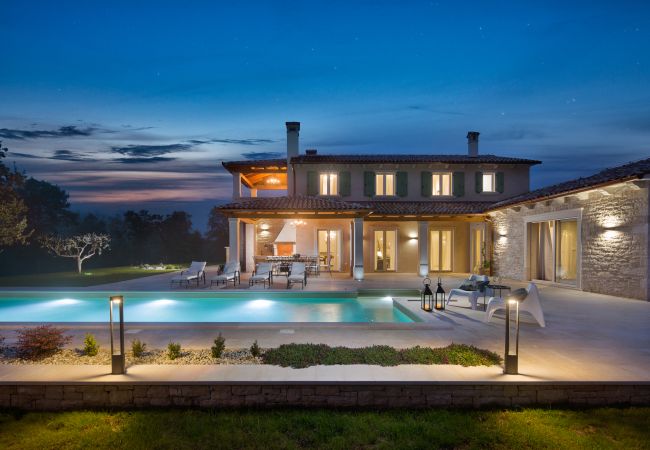 Villa in Karojba - Villa Ovi