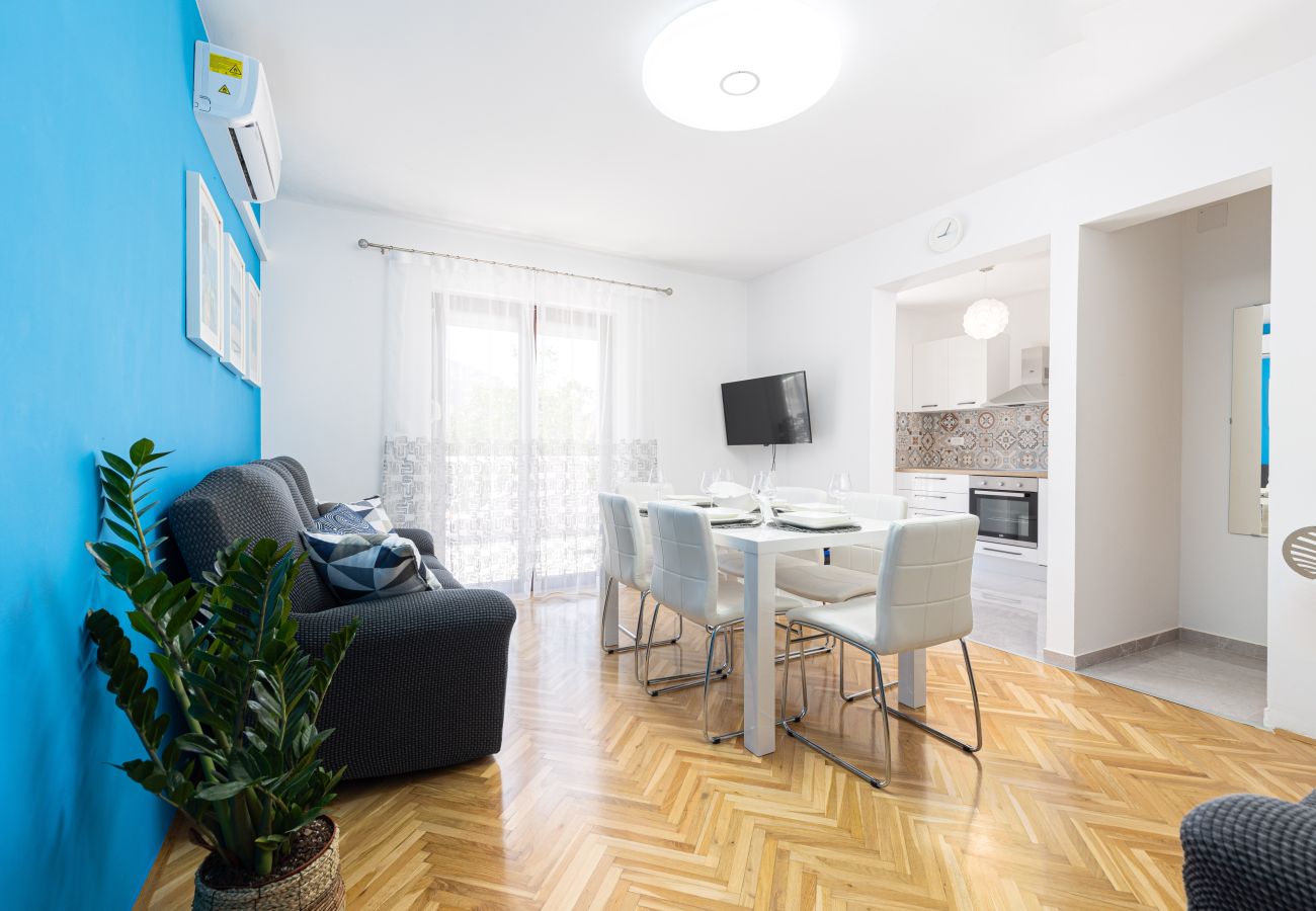 House in Žrnovnica - Holiday Home Calmation