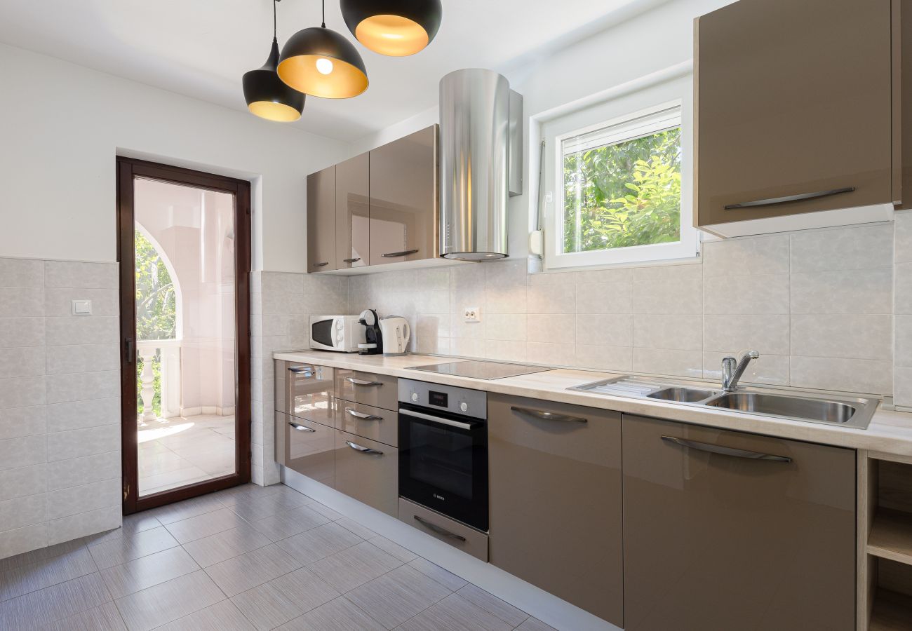 House in Žrnovnica - Holiday Home Calmation