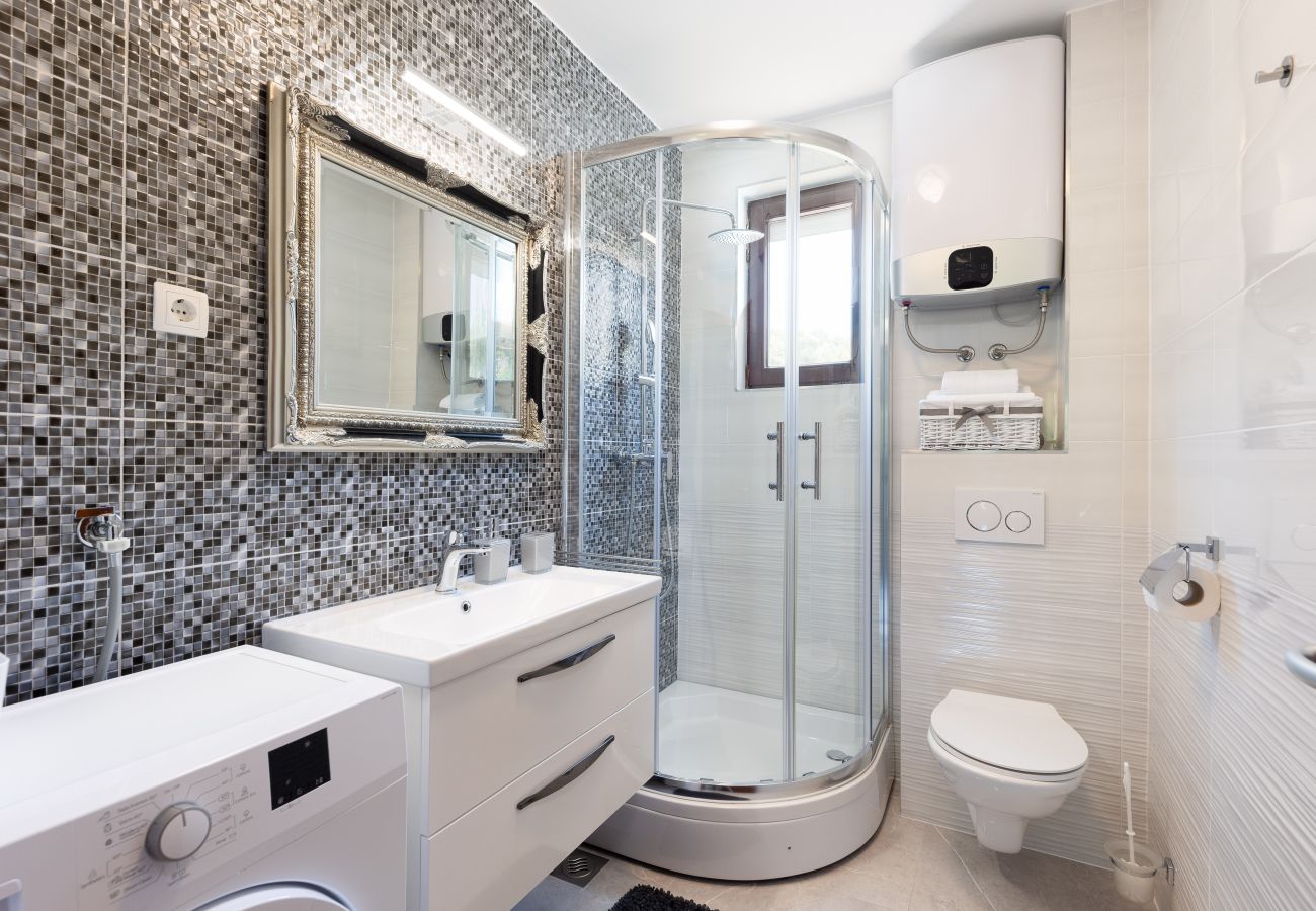 House in Žrnovnica - Holiday Home Calmation