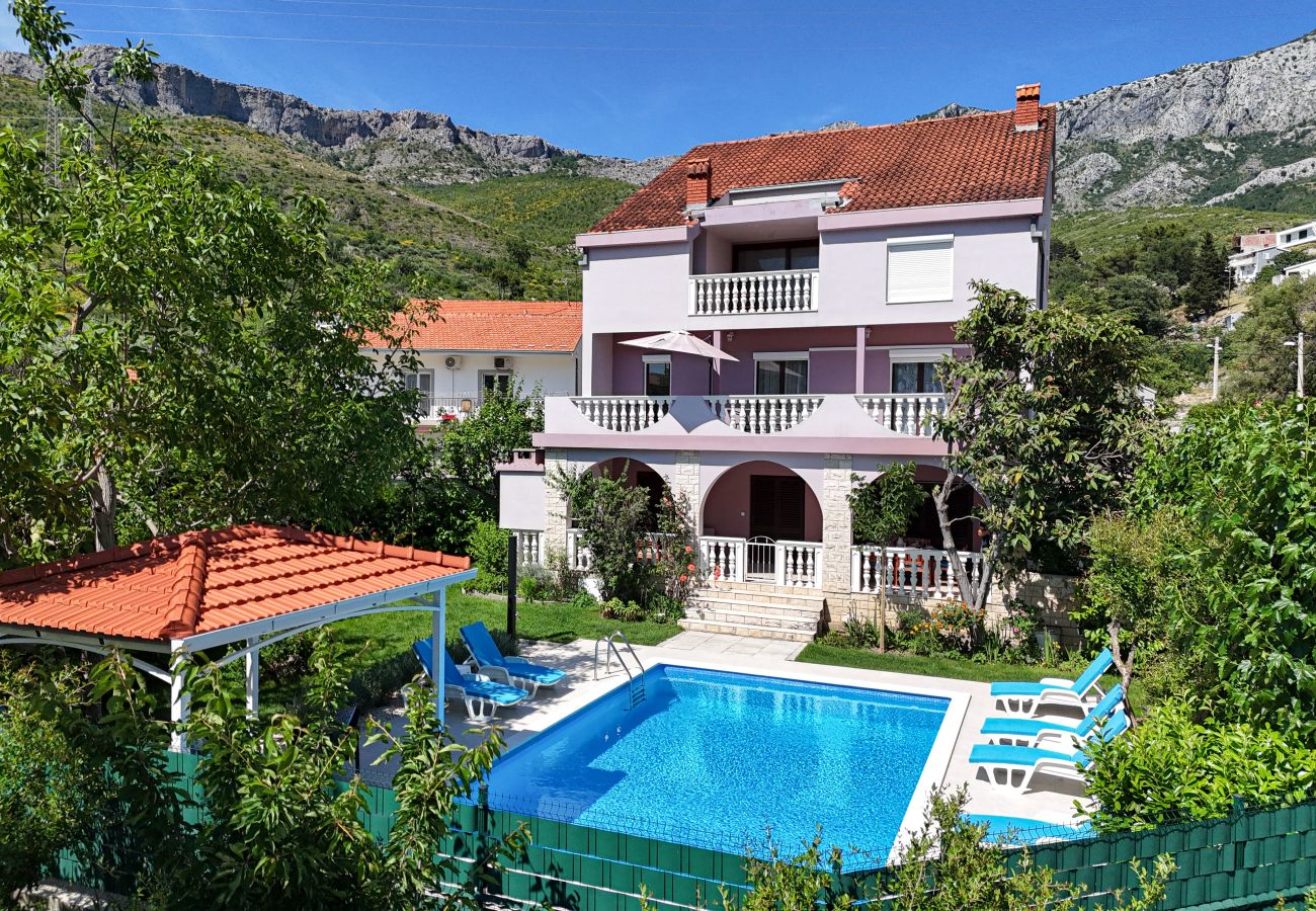 House in Žrnovnica - Holiday Home Calmation