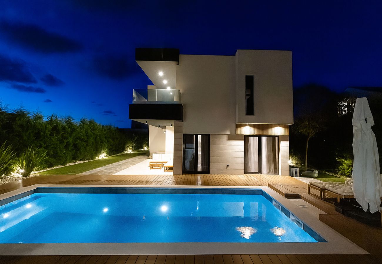 Villa in Vir - Villa Positiva with heated pool