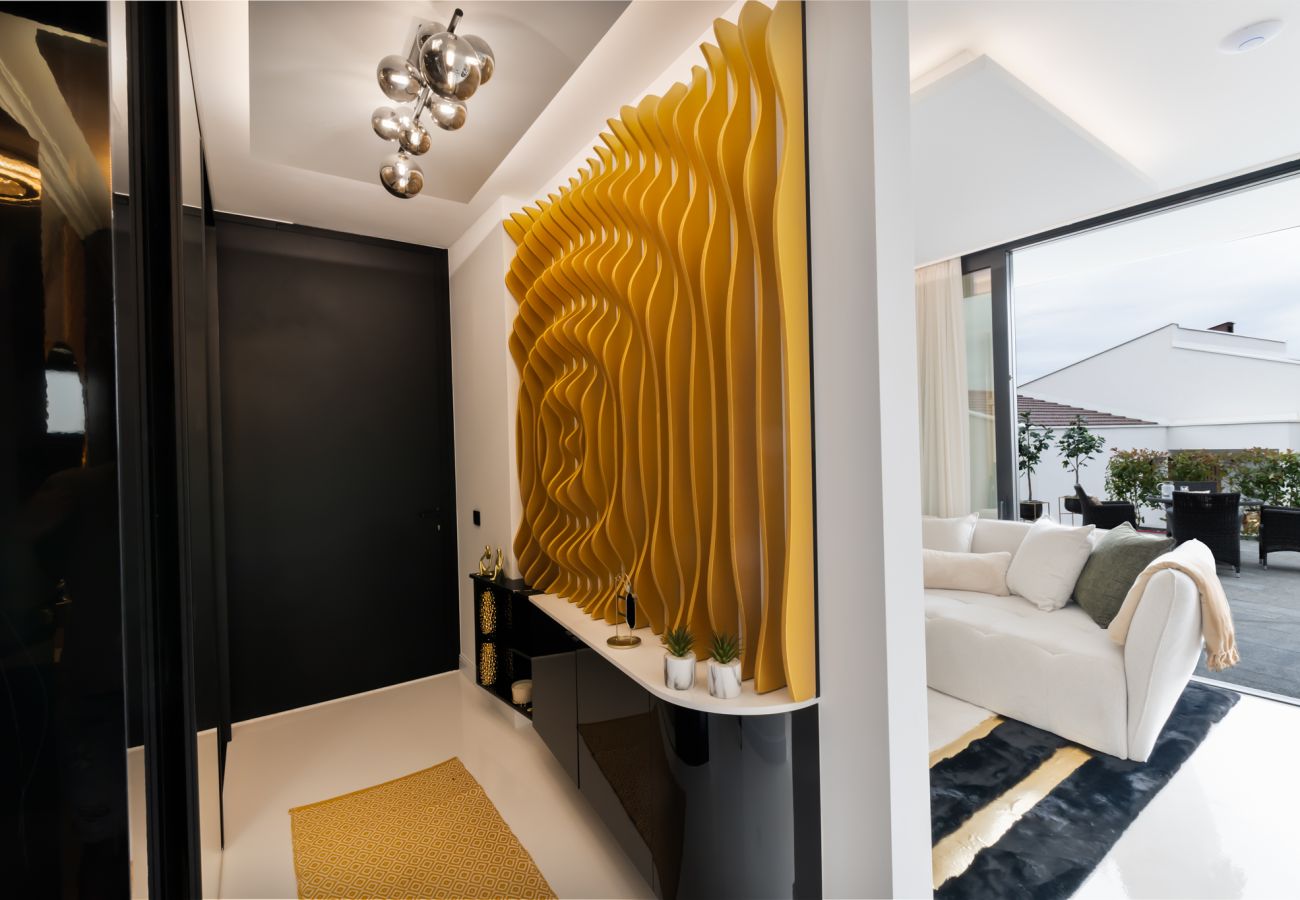 Villa in Zadar - Luxury Matos Estate with heated pool