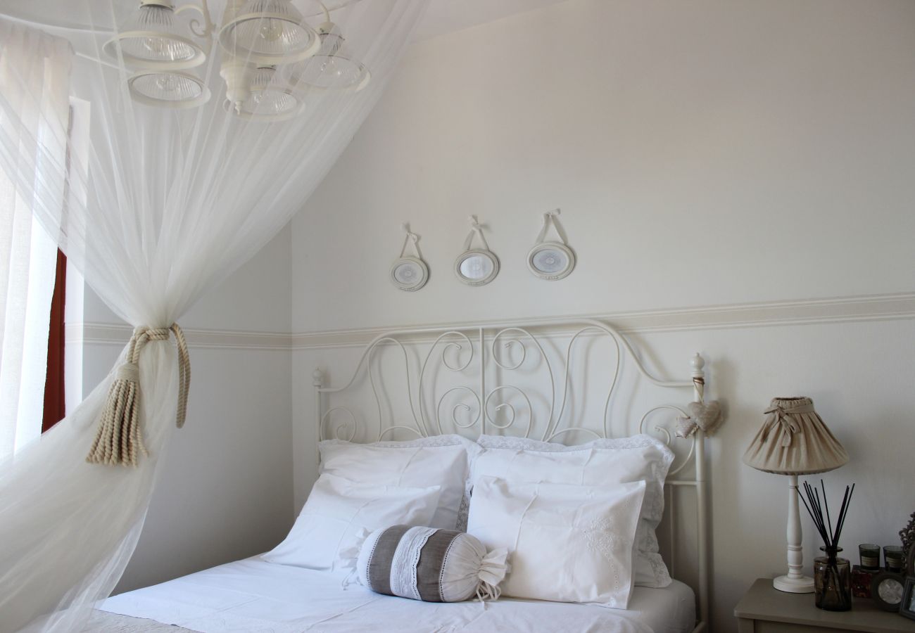 Villa in Milna - Seafront Villa Marella