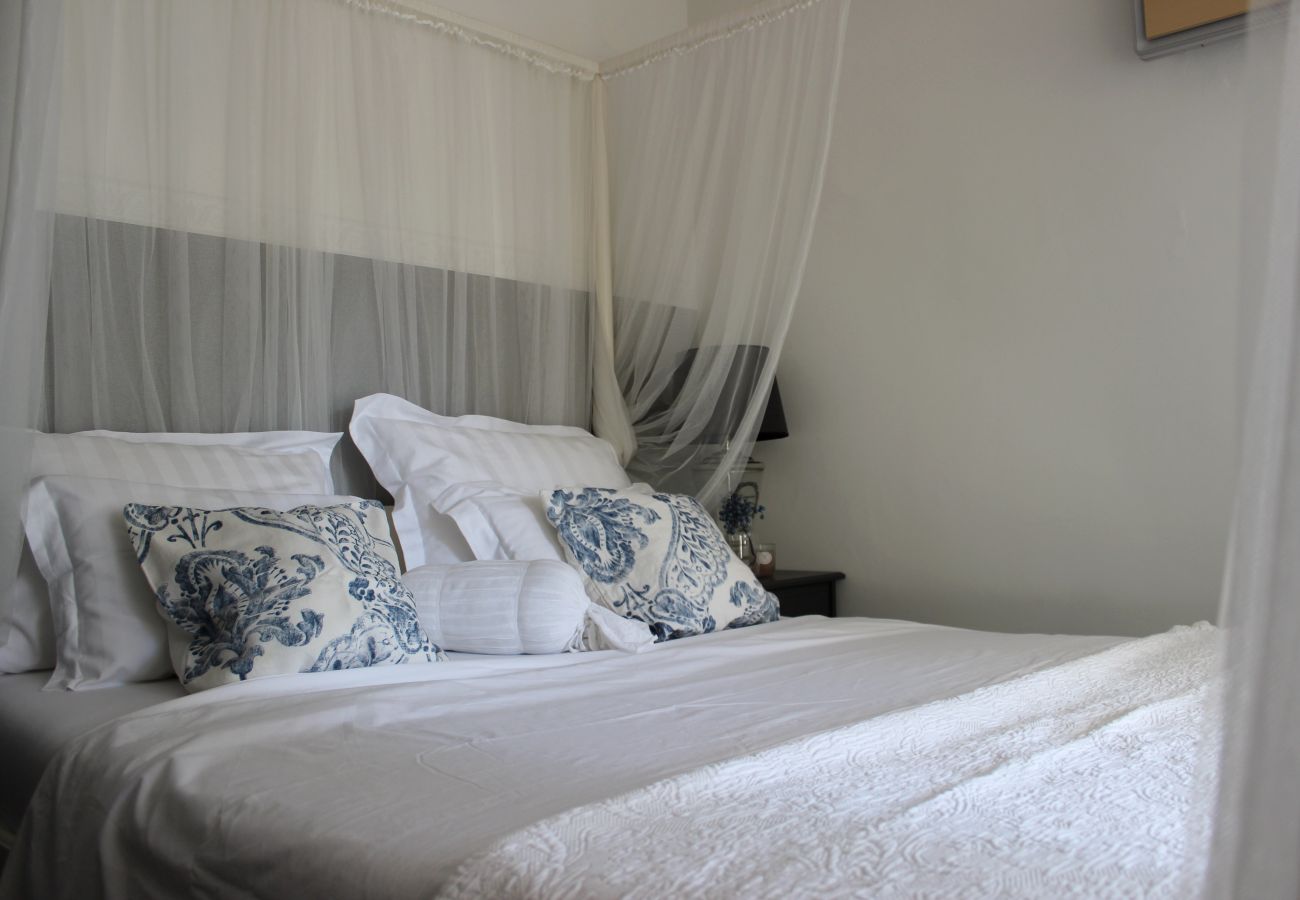 Villa in Milna - Seafront Villa Marella