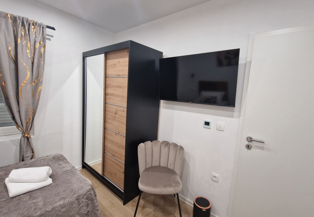 Apartment in Vir - Apartment Perla