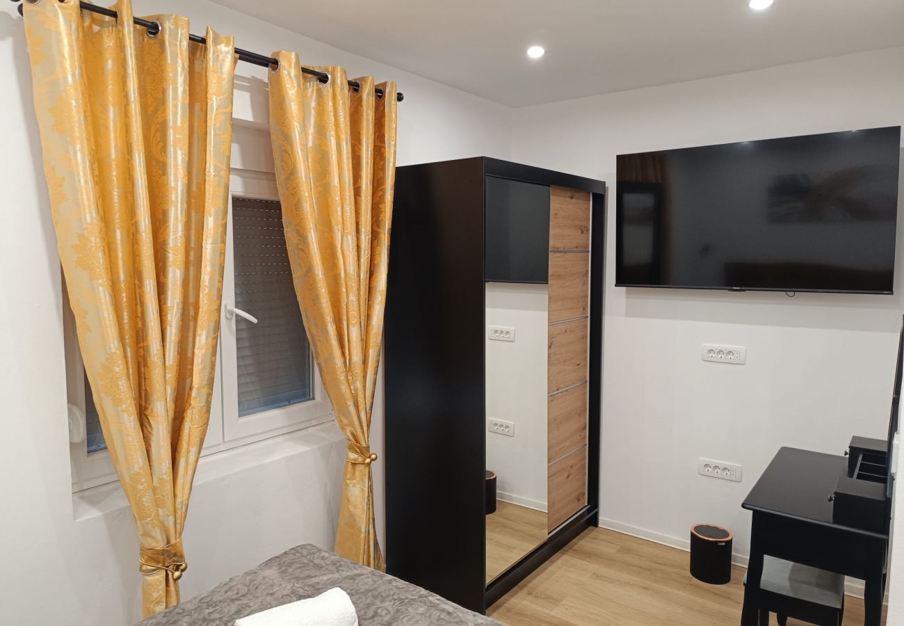 Apartment in Vir - Apartment Perla