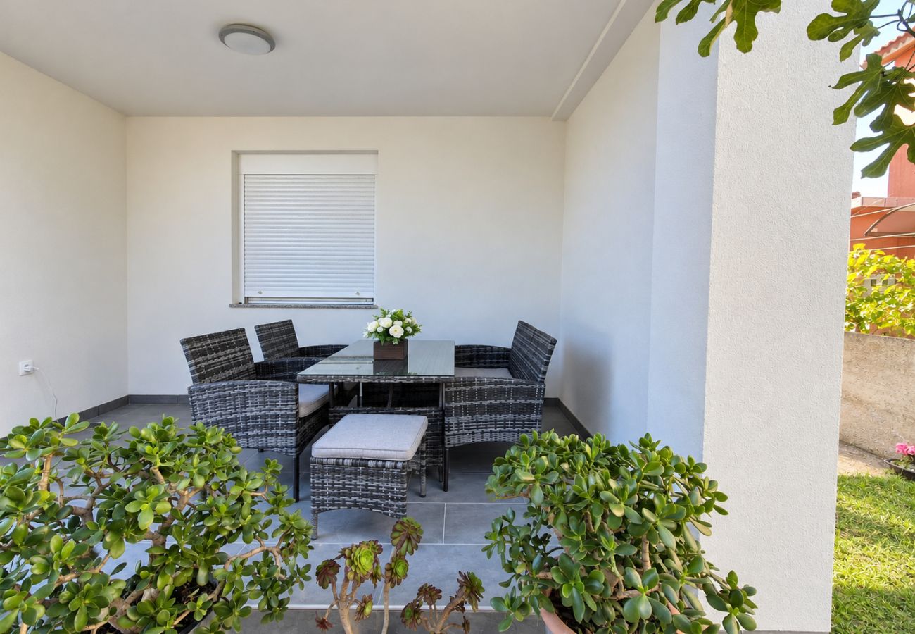 Apartment in Vir - Apartment Perla