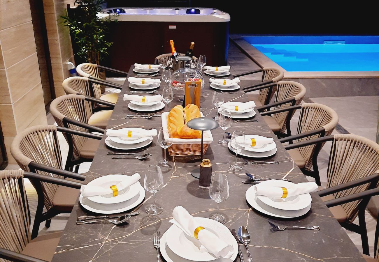 Villa in Ždrelac - Deluxe Villa Supreme Pašman with heated pool