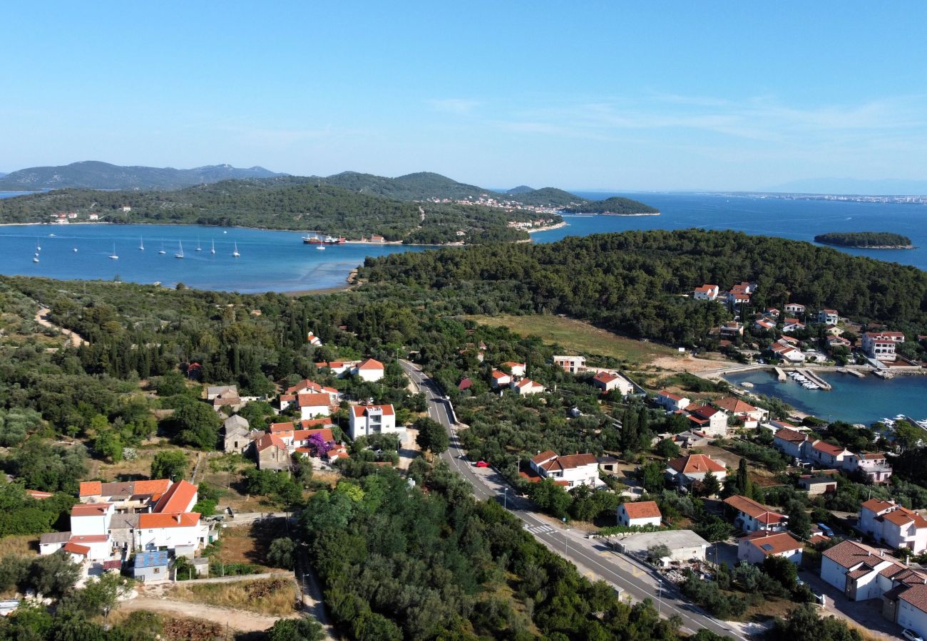 Villa in Ždrelac - Deluxe Villa Supreme Pašman with heated pool