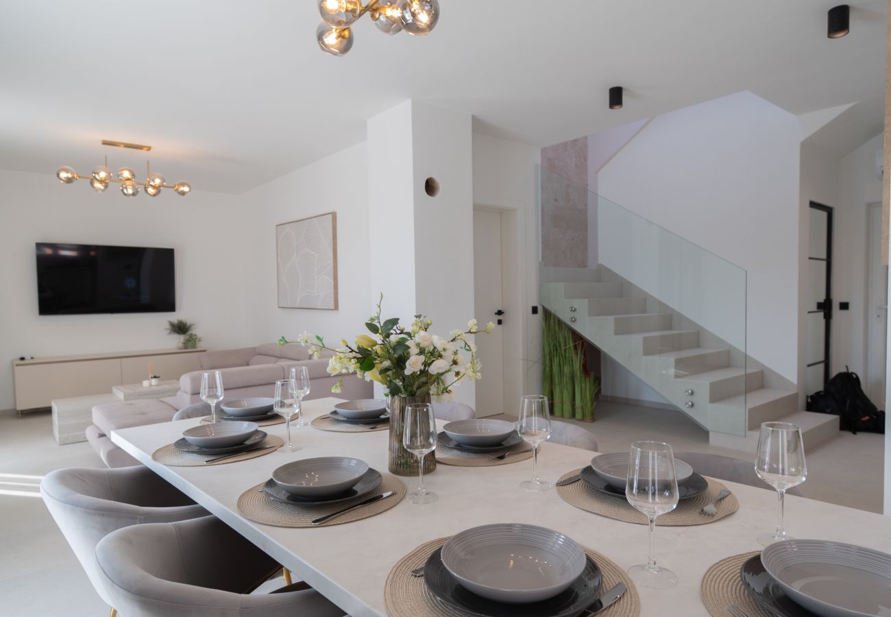 Villa in Turanj - Seaview Villa Turnea