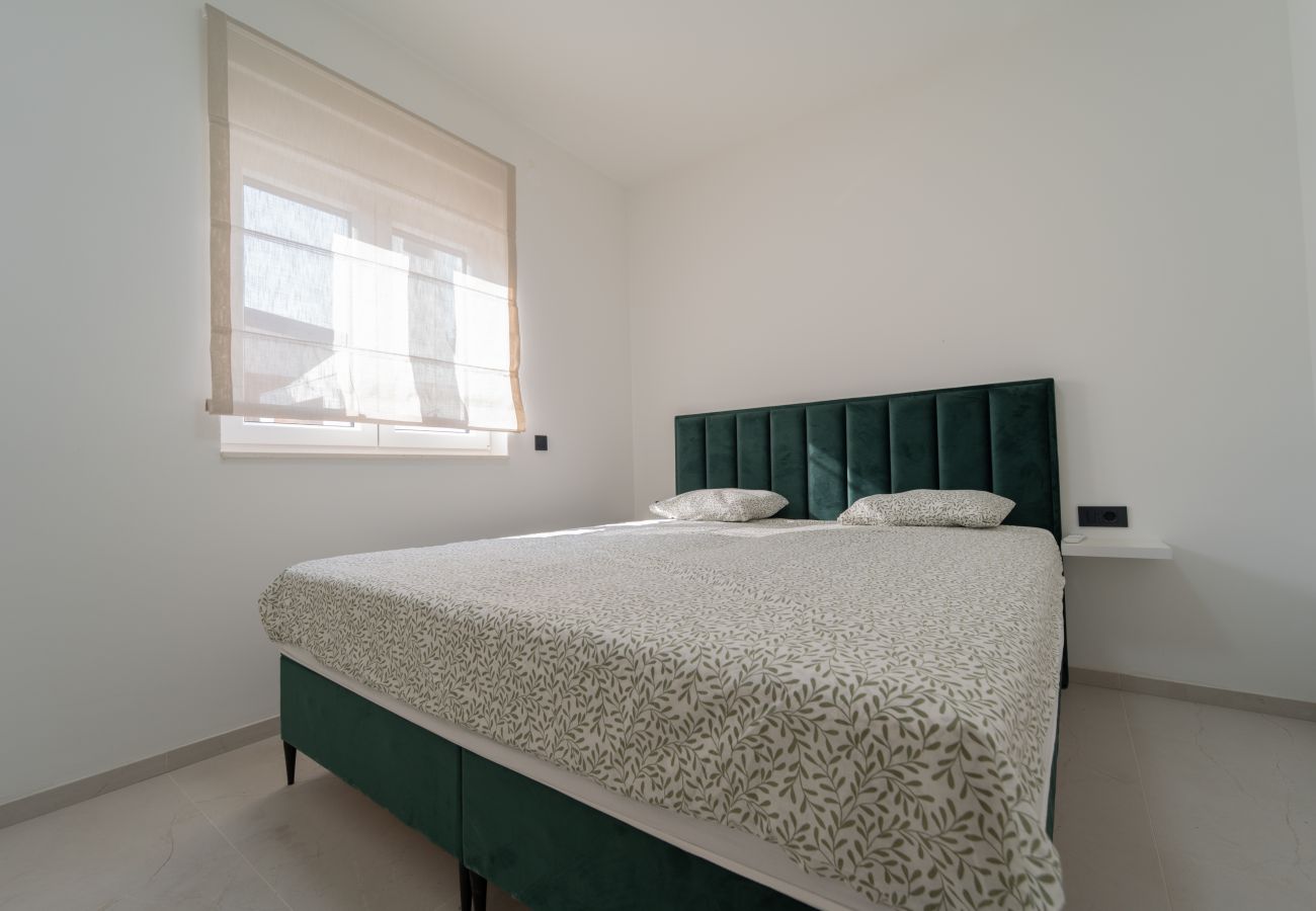 Villa in Turanj - Seaview Villa Turnea