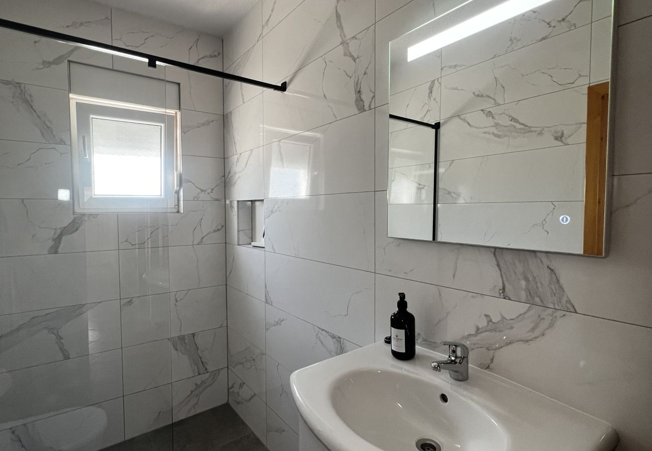 Apartment in Vir - Apartment Lavaran 1