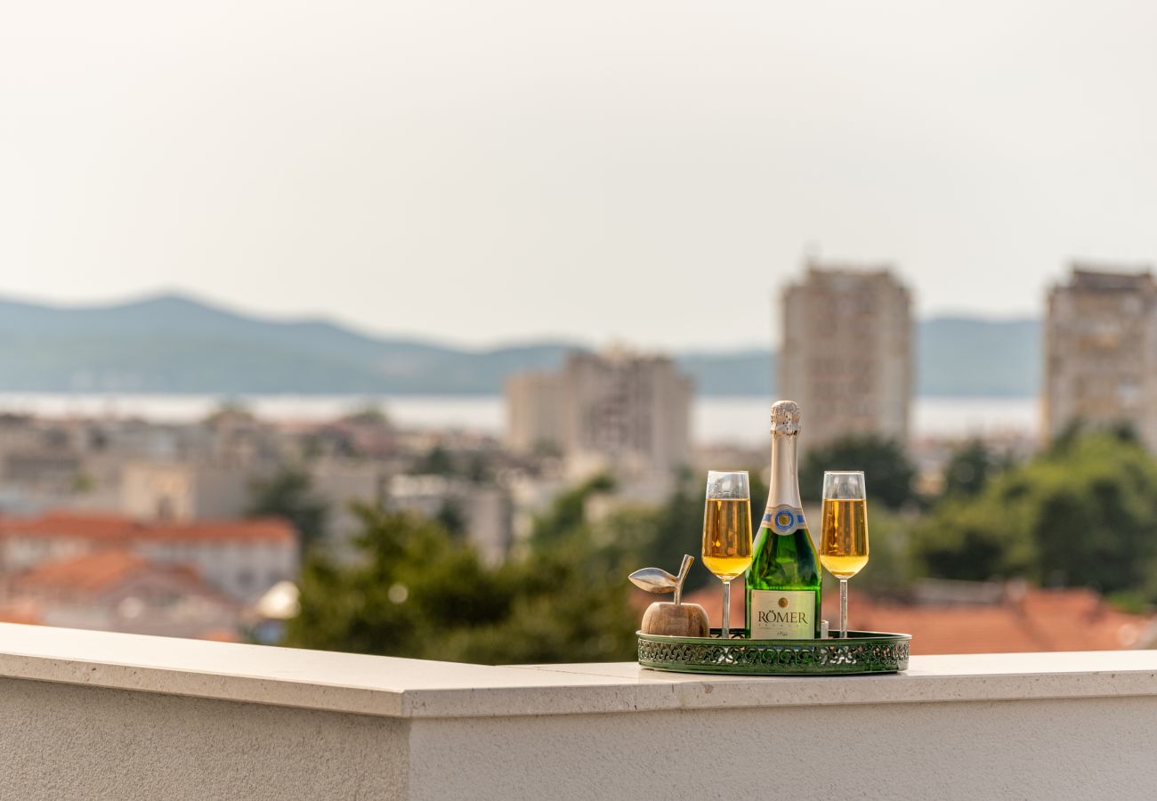 Apartment in Zadar - Deluxe apartment Anelle with jacuzzi