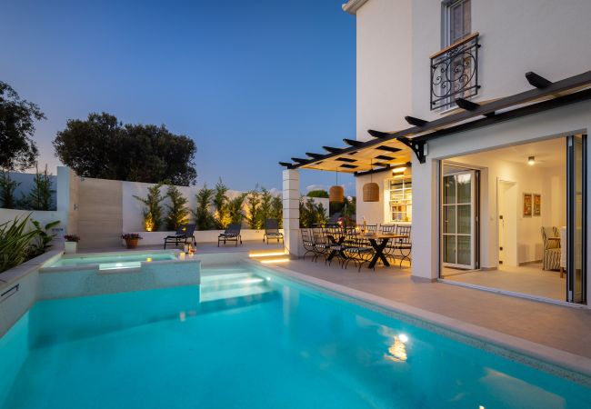 Villa/Dettached house in Ražanj - Villa Verde Ražanj with heated pool