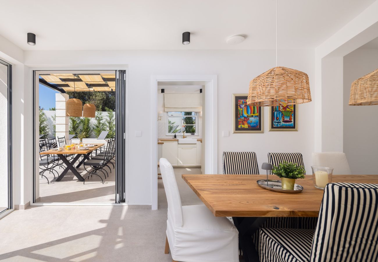 Villa in Ražanj - Villa Verde Ražanj with heated pool