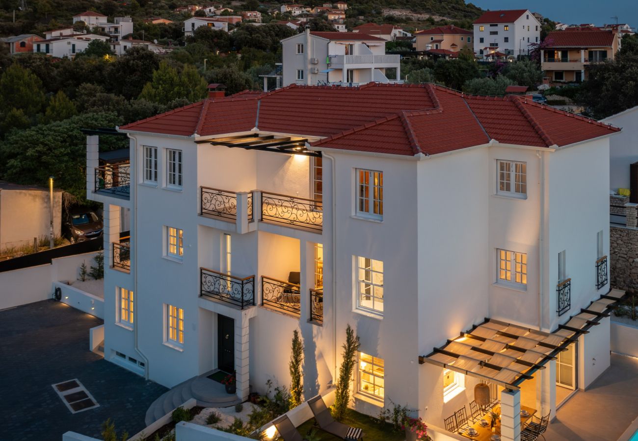 Villa in Ražanj - Villa Verde Ražanj with heated pool