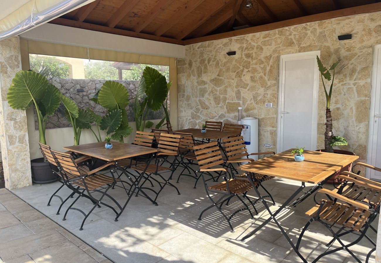 Apartment in Zaton - Apartment Mariner 1 with heated pool