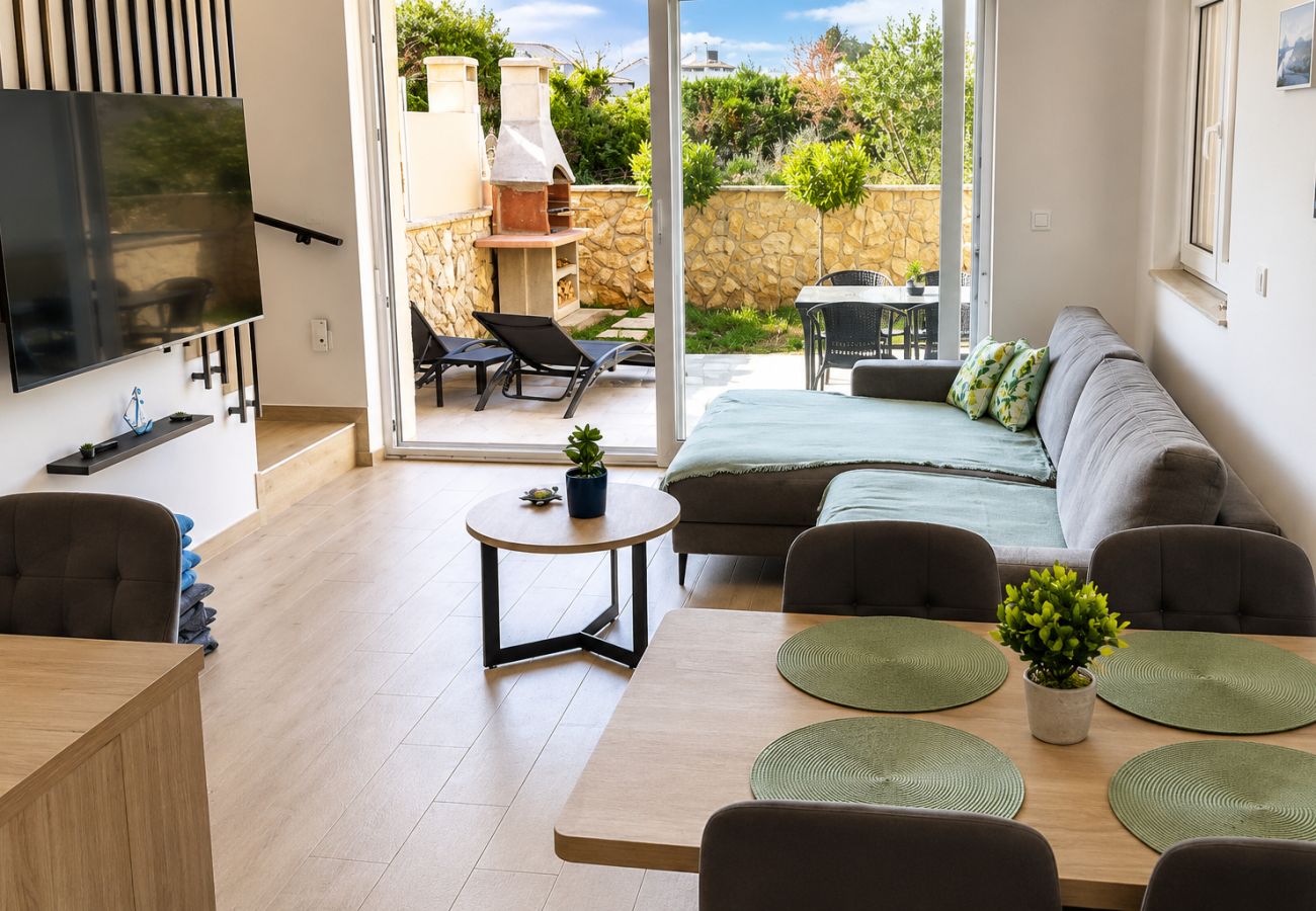 Apartment in Zaton - Apartment Mariner 1 with heated pool