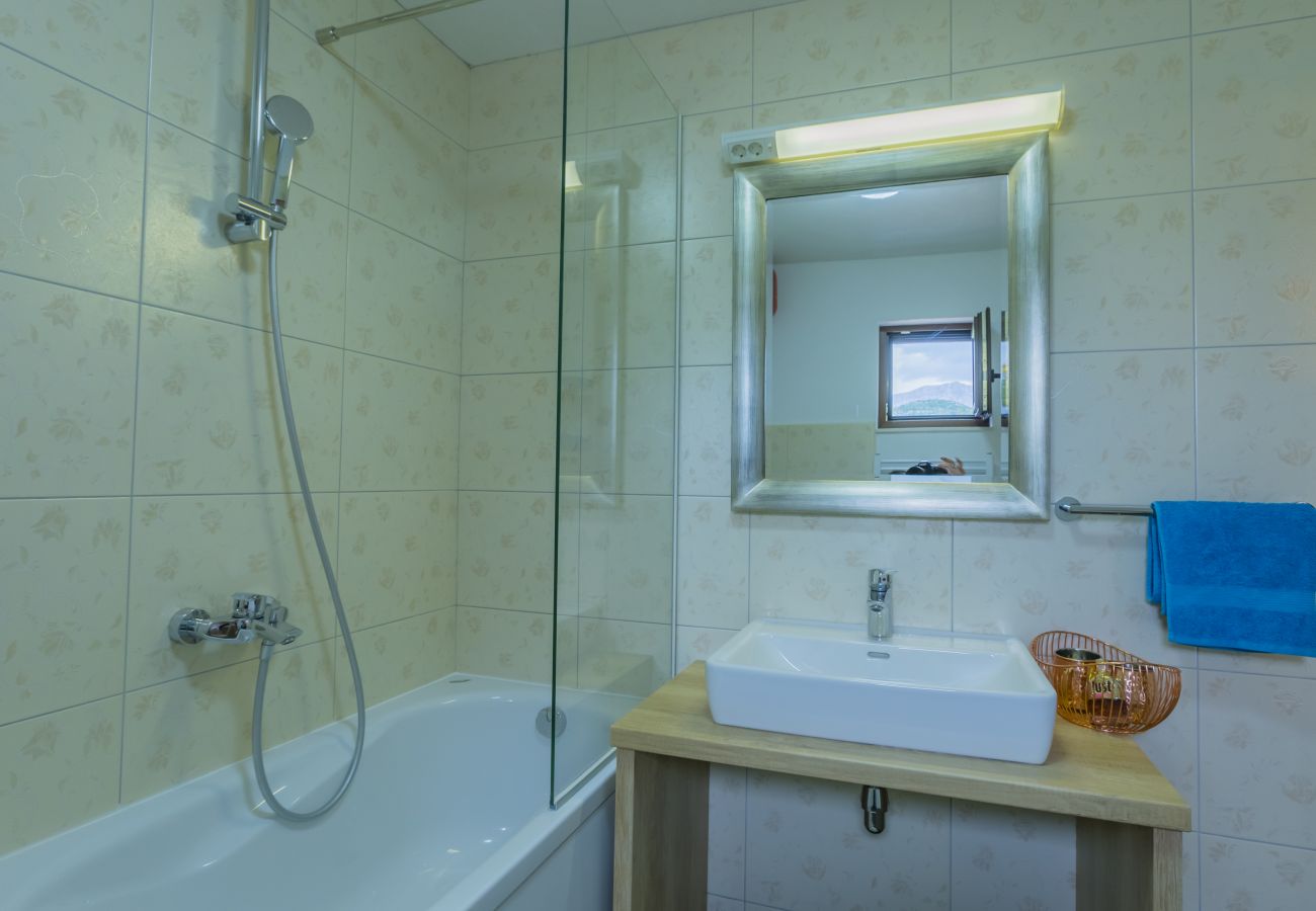 Villa in Duge Njive - Rustic Villa Fragola with heated pool