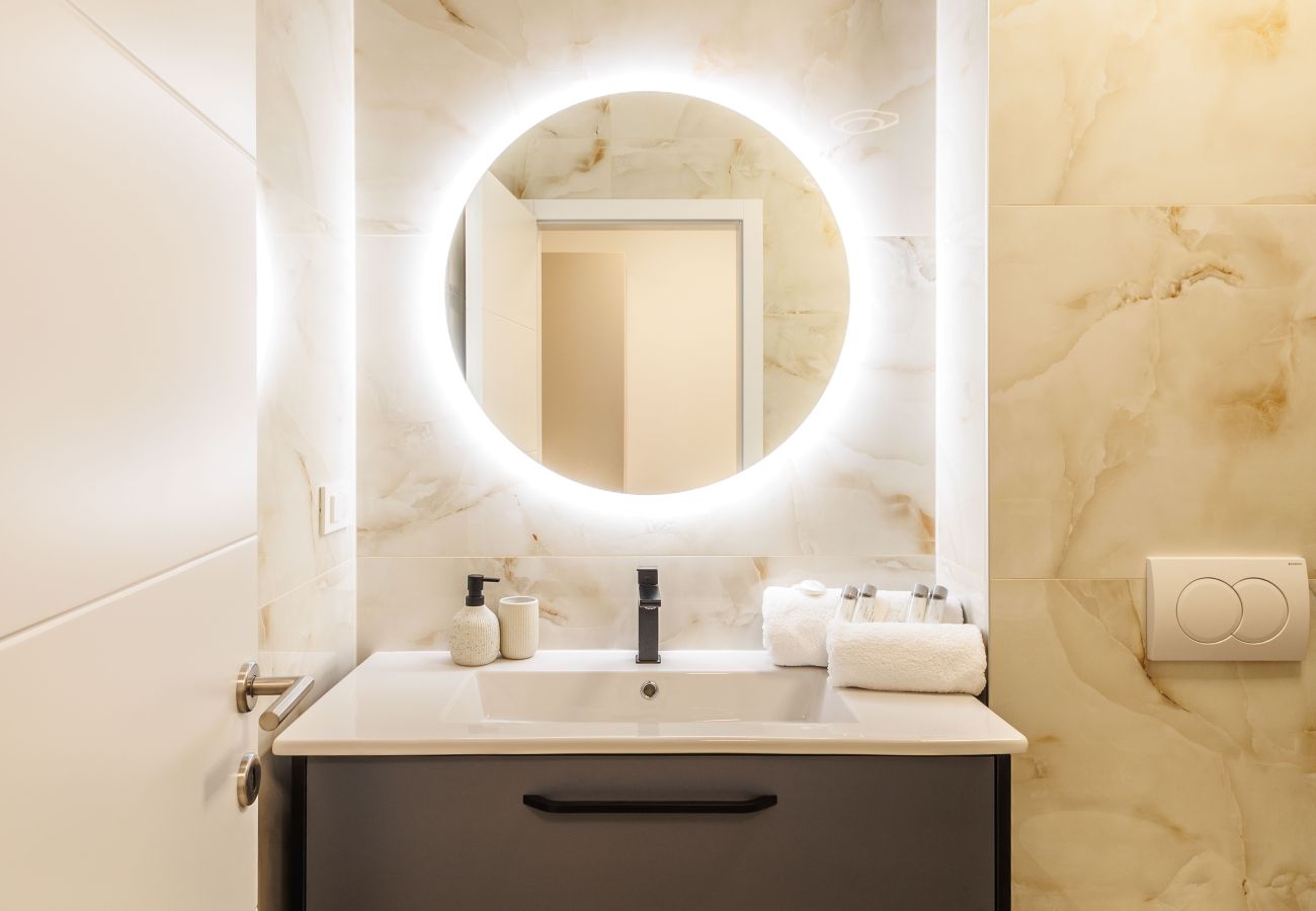 Villa in Sevid - Villa La Fortezza with sea view