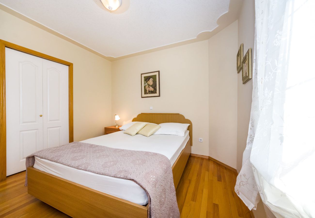 Apartment in Zaton - Beachfront apartment Mareo 3