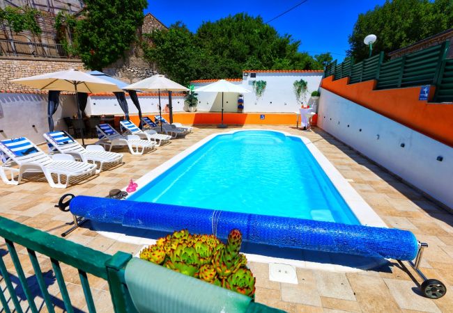 House in Vrgorac - Holiday Home Rocca with pool
