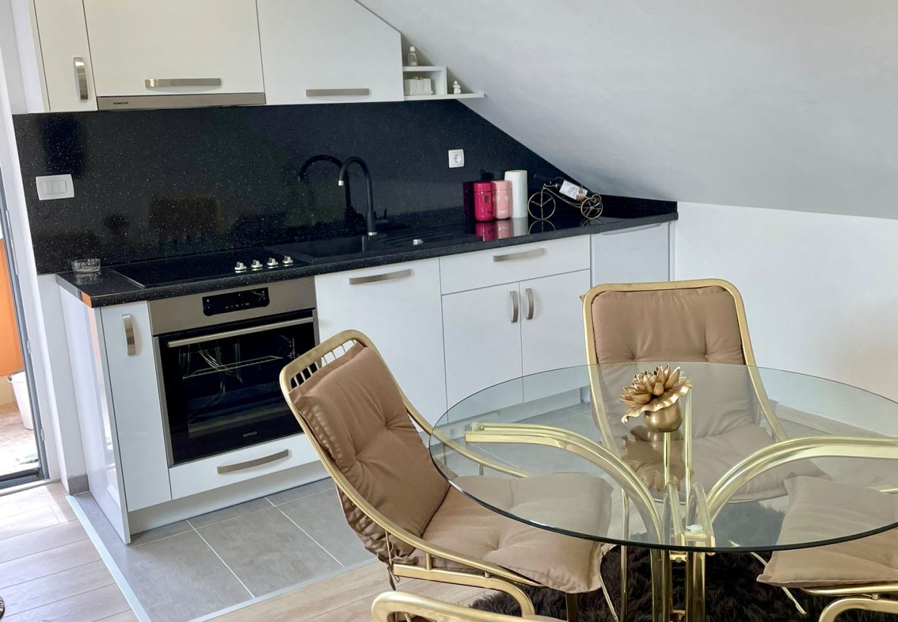 House in Vrgorac - Holiday Home Rocca with pool