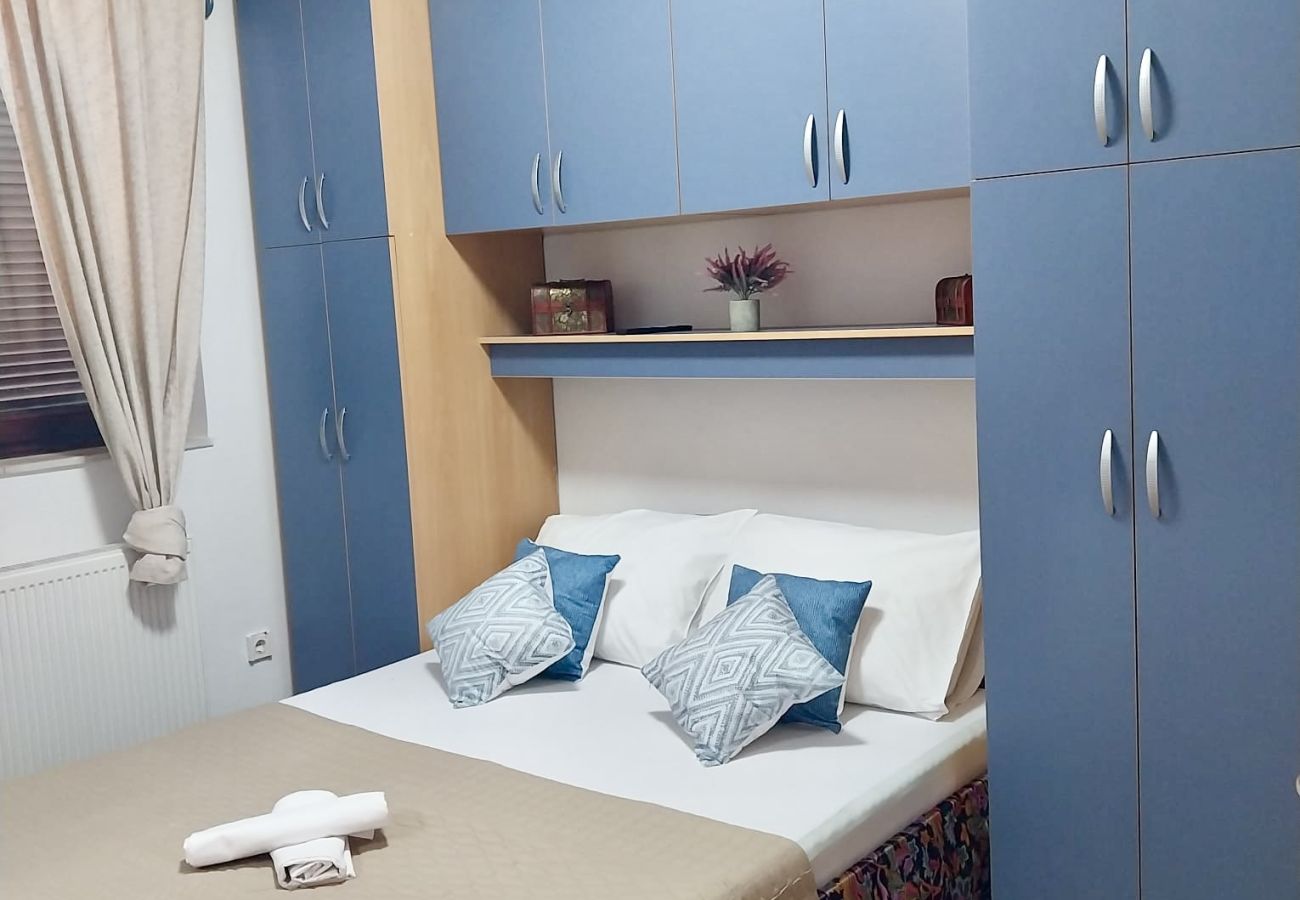 House in Vrgorac - Holiday Home Rocca with pool