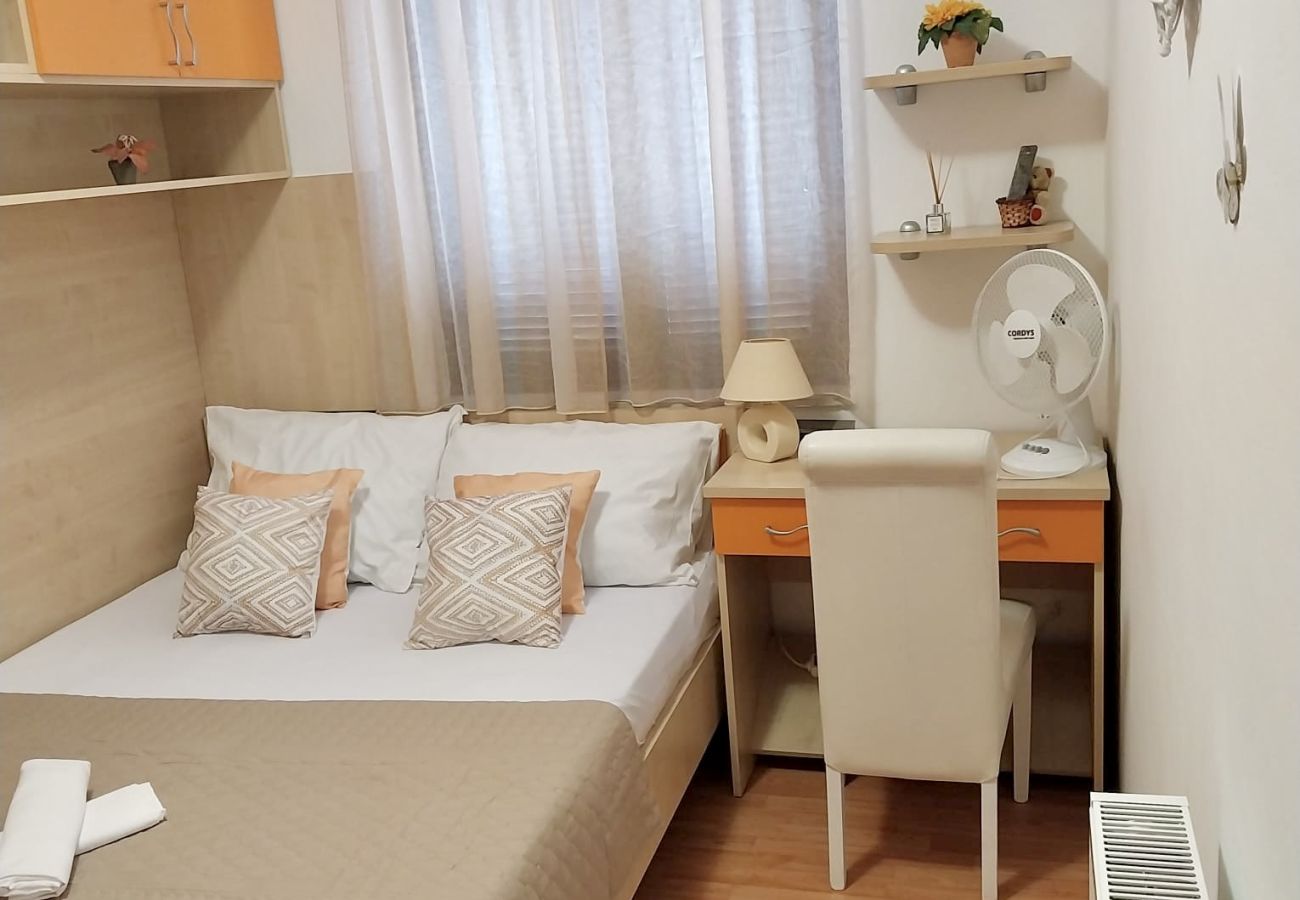 House in Vrgorac - Holiday Home Rocca with pool