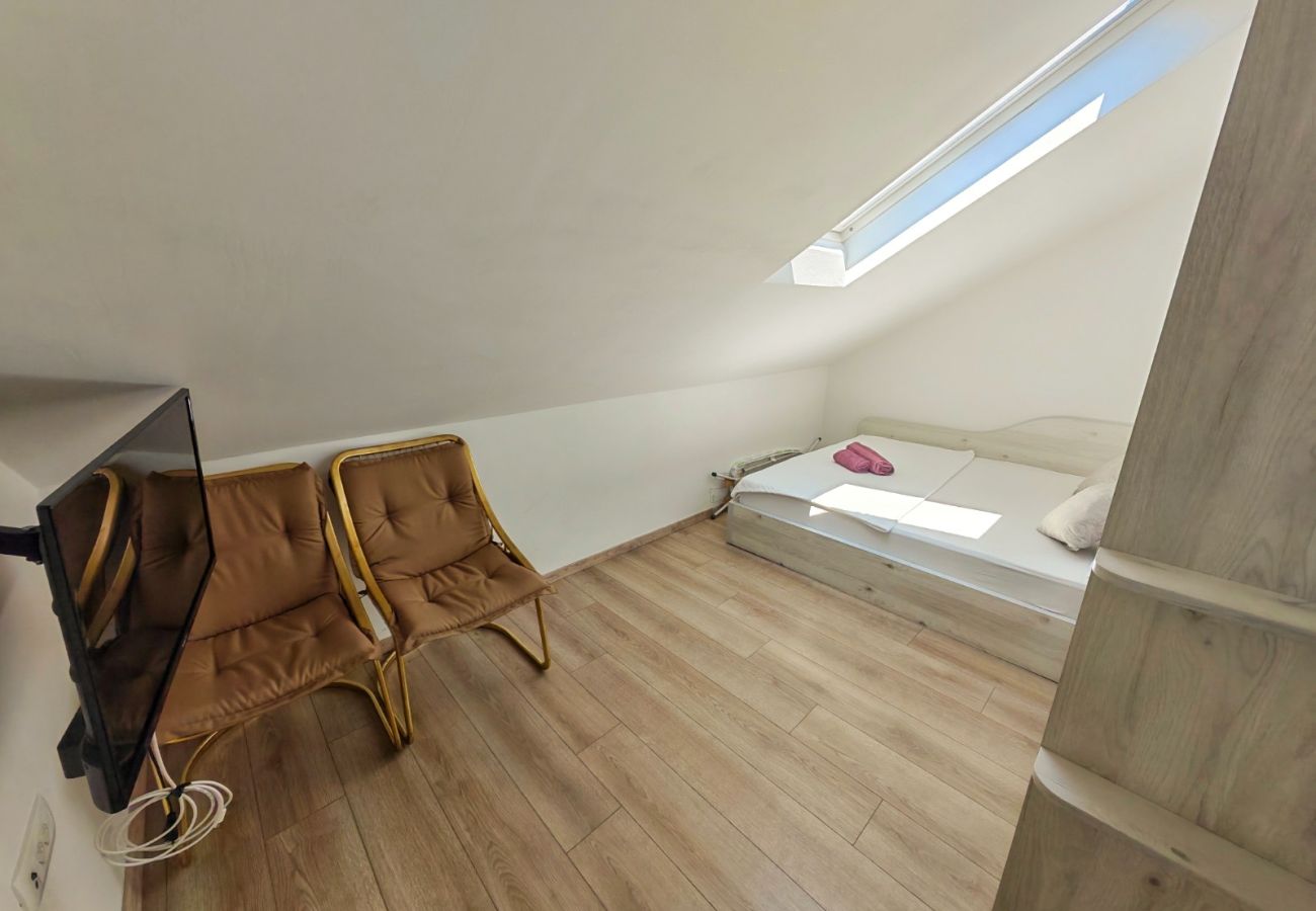 House in Vrgorac - Holiday Home Rocca with pool