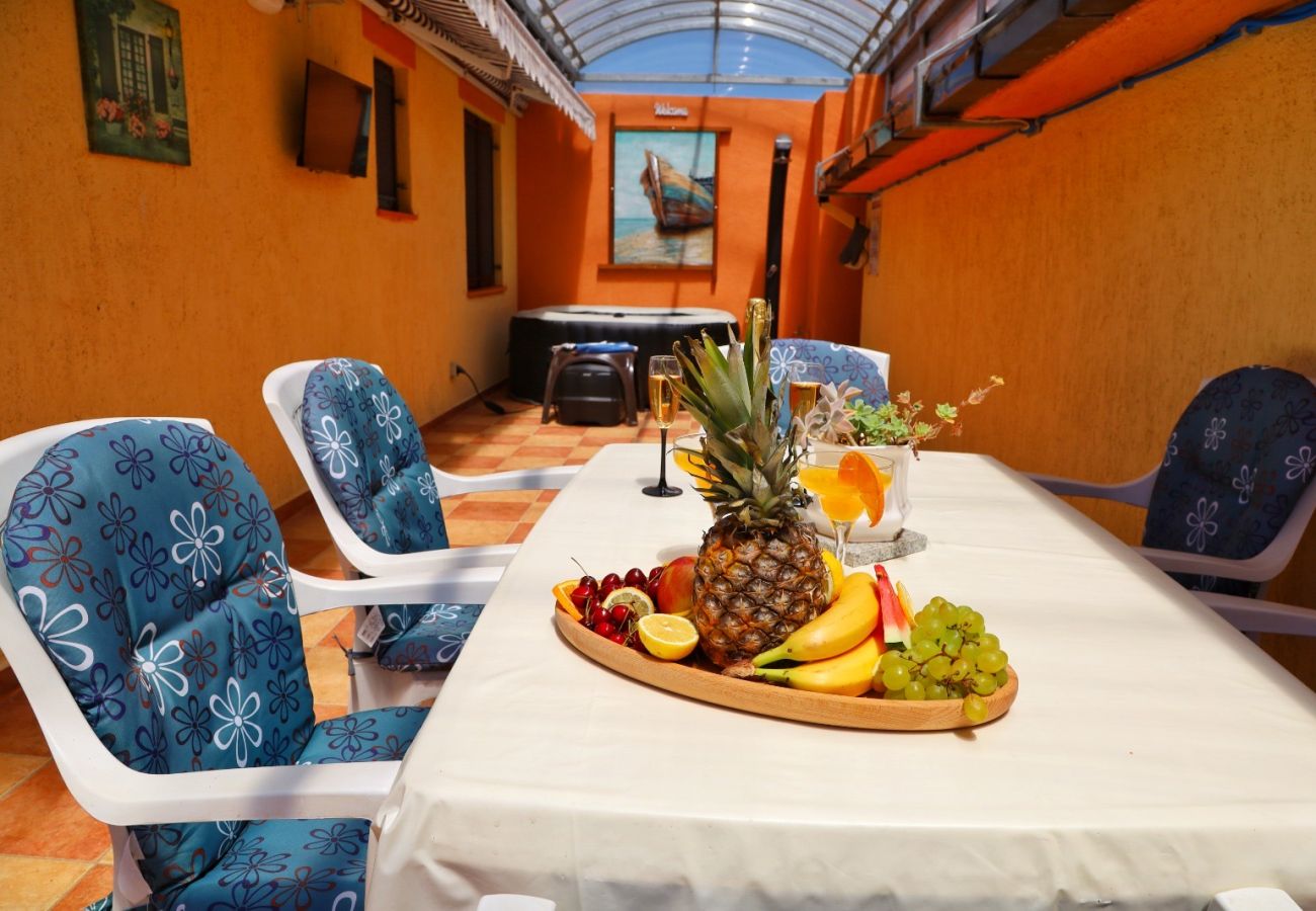 House in Vrgorac - Holiday Home Rocca with pool