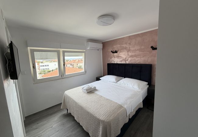 Studio in Sukošan - Mediterraneo room S1