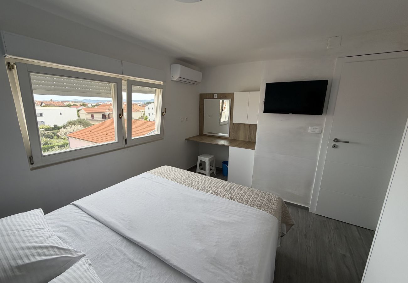 Studio in Sukošan - Mediterraneo room S2