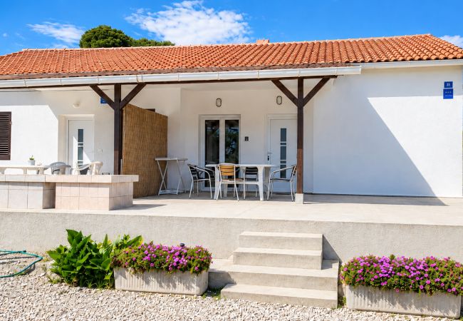 Apartment in Vir - Apartment Sanja Vir