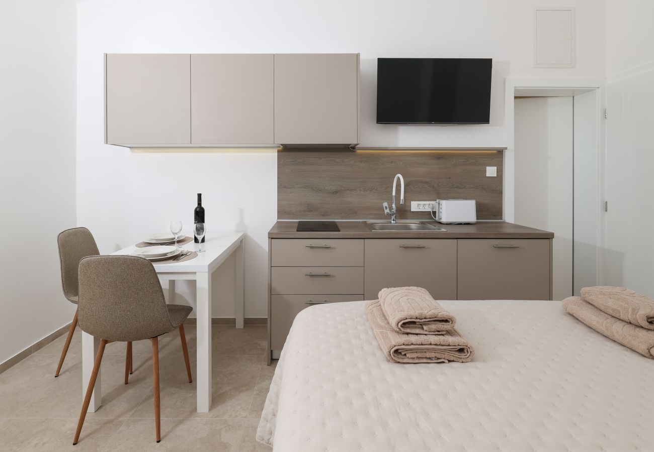 Studio in Sukošan - Studio apartment Gabriella