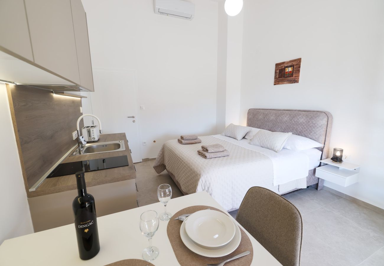 Studio in Sukošan - Studio apartment Gabriella