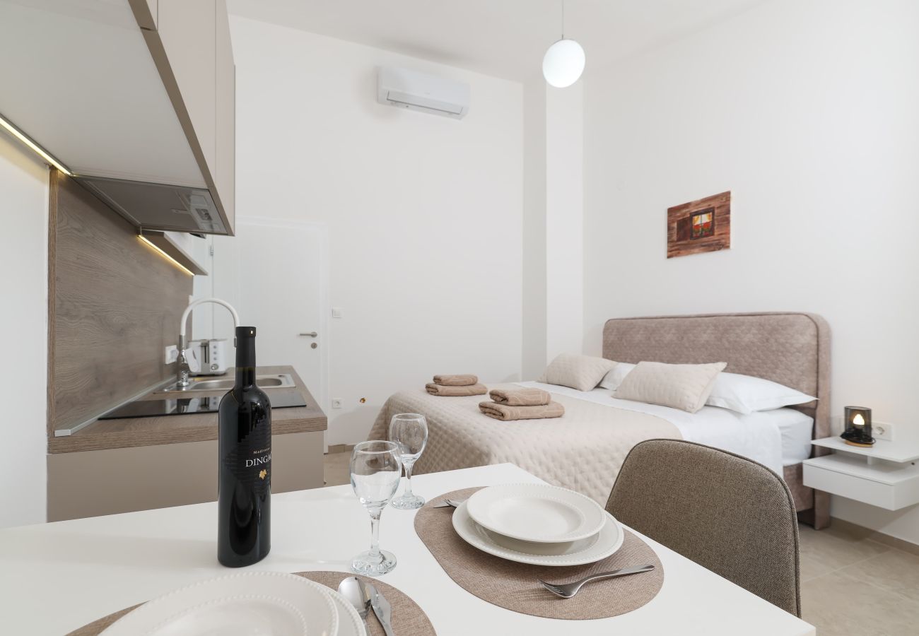 Studio in Sukošan - Studio apartment Gabriella