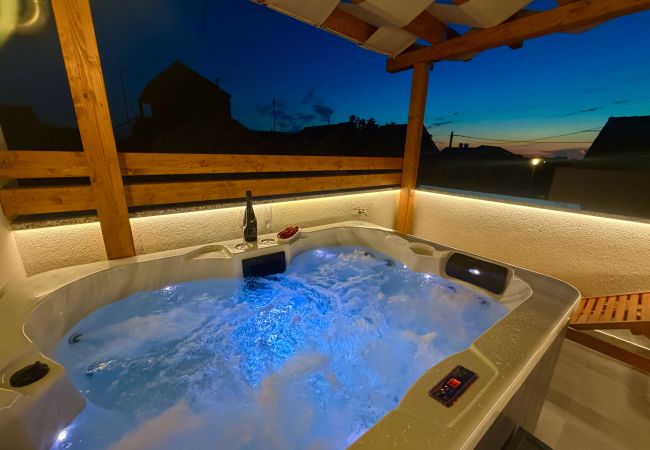 House in Zaton - Holiday House Blazov Dvor with jacuzzi
