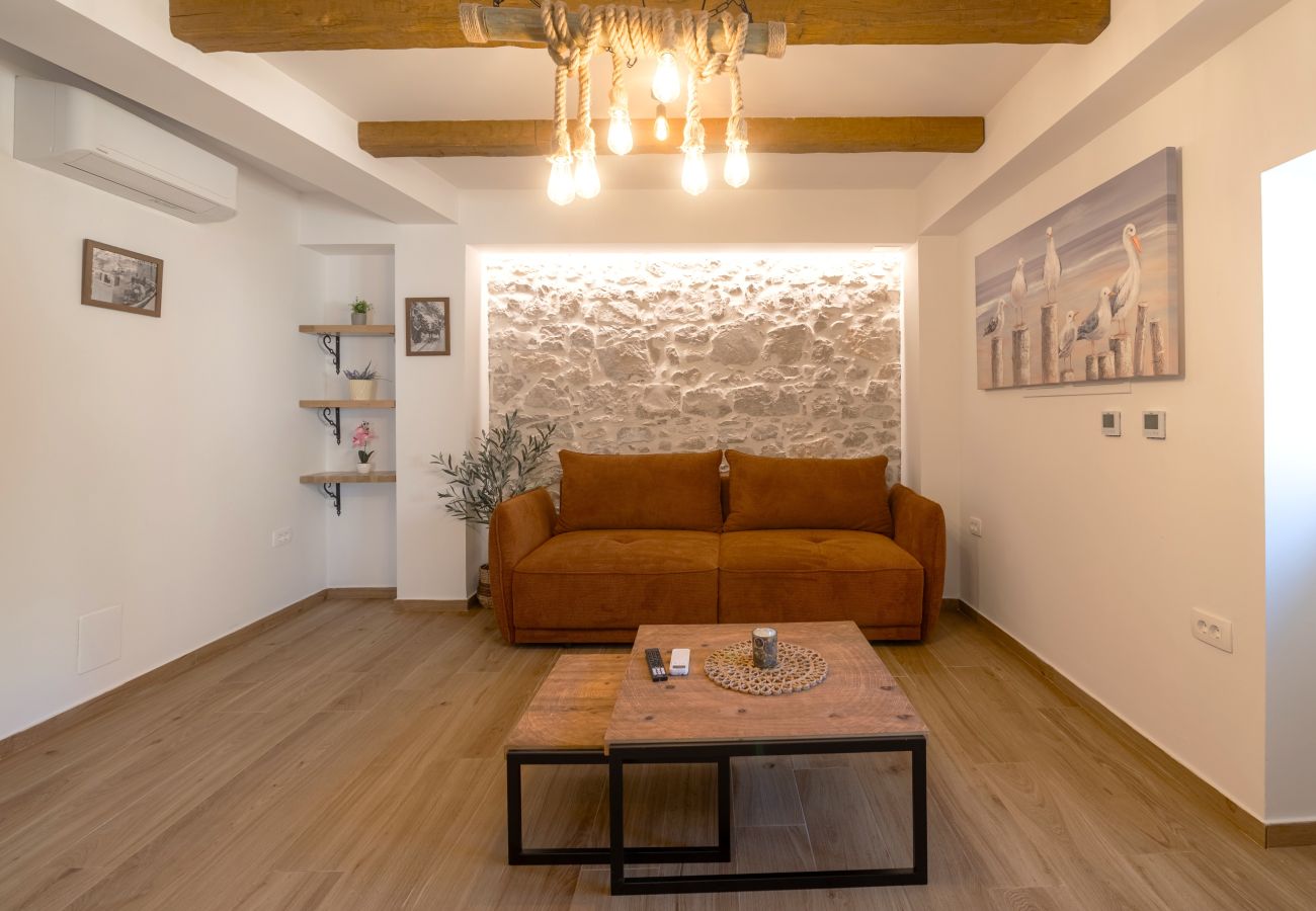 House in Zaton - Holiday House Blazov Dvor with jacuzzi