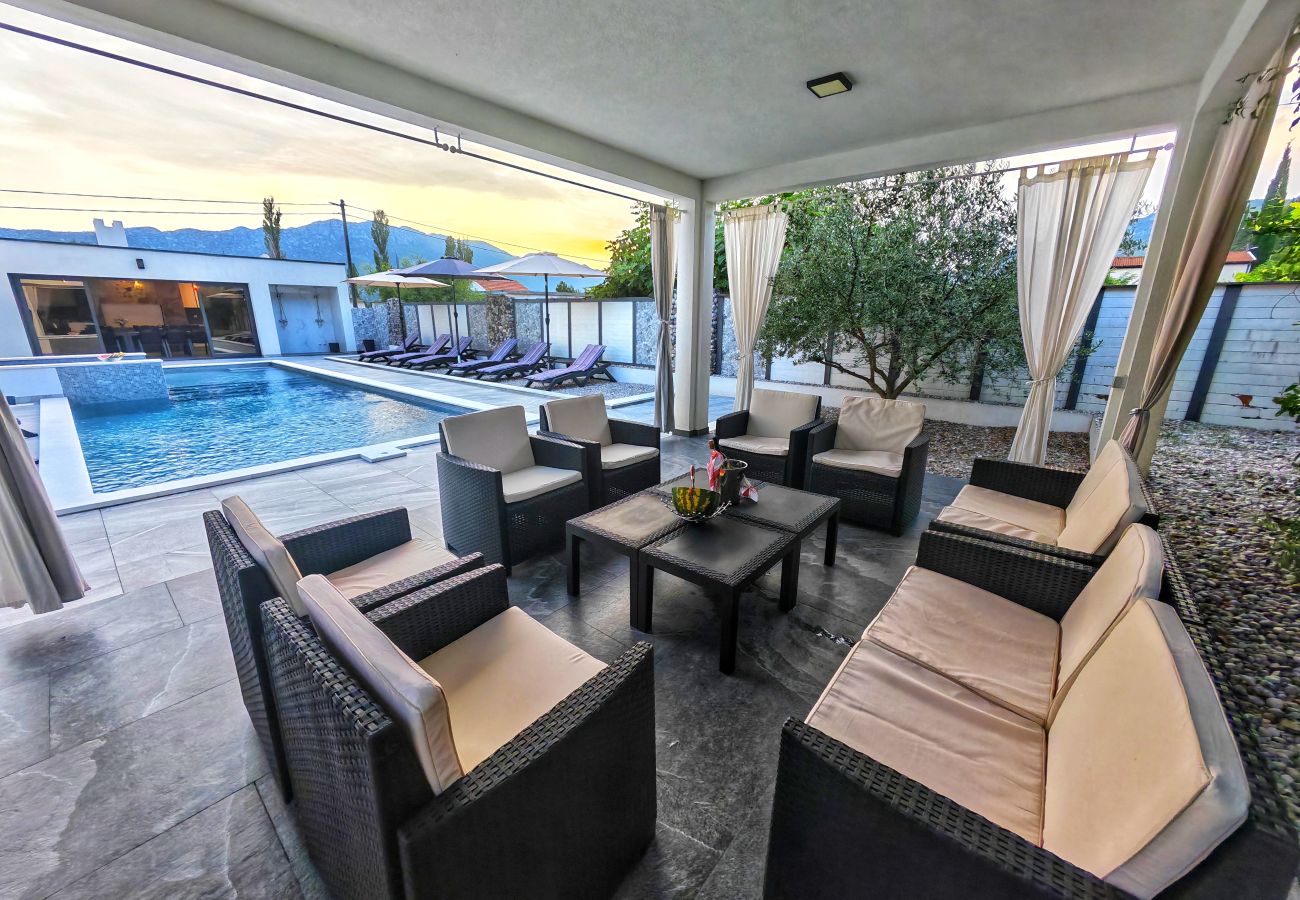 House in Vrgorac - Holiday Home Valley Breeze