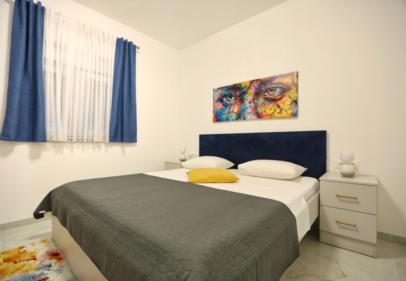 House in Vrgorac - Holiday Home Valley Breeze