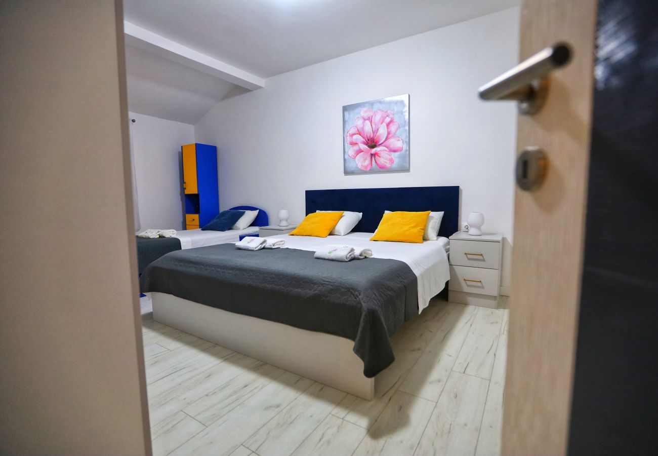 House in Vrgorac - Holiday Home Valley Breeze