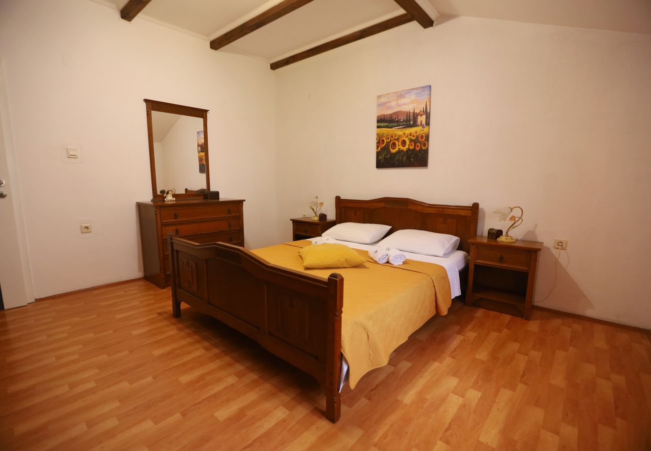 House in Vrgorac - Holiday Home Valley Breeze