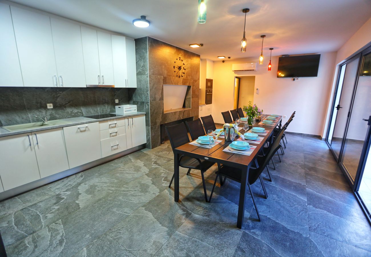 House in Vrgorac - Holiday Home Valley Breeze